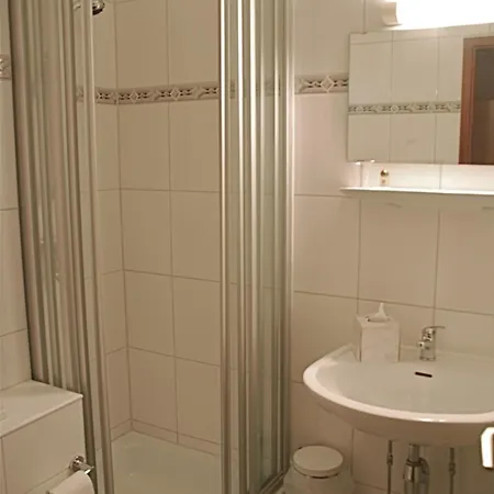 Lägenhet Gaestehaus Am Karlstor *